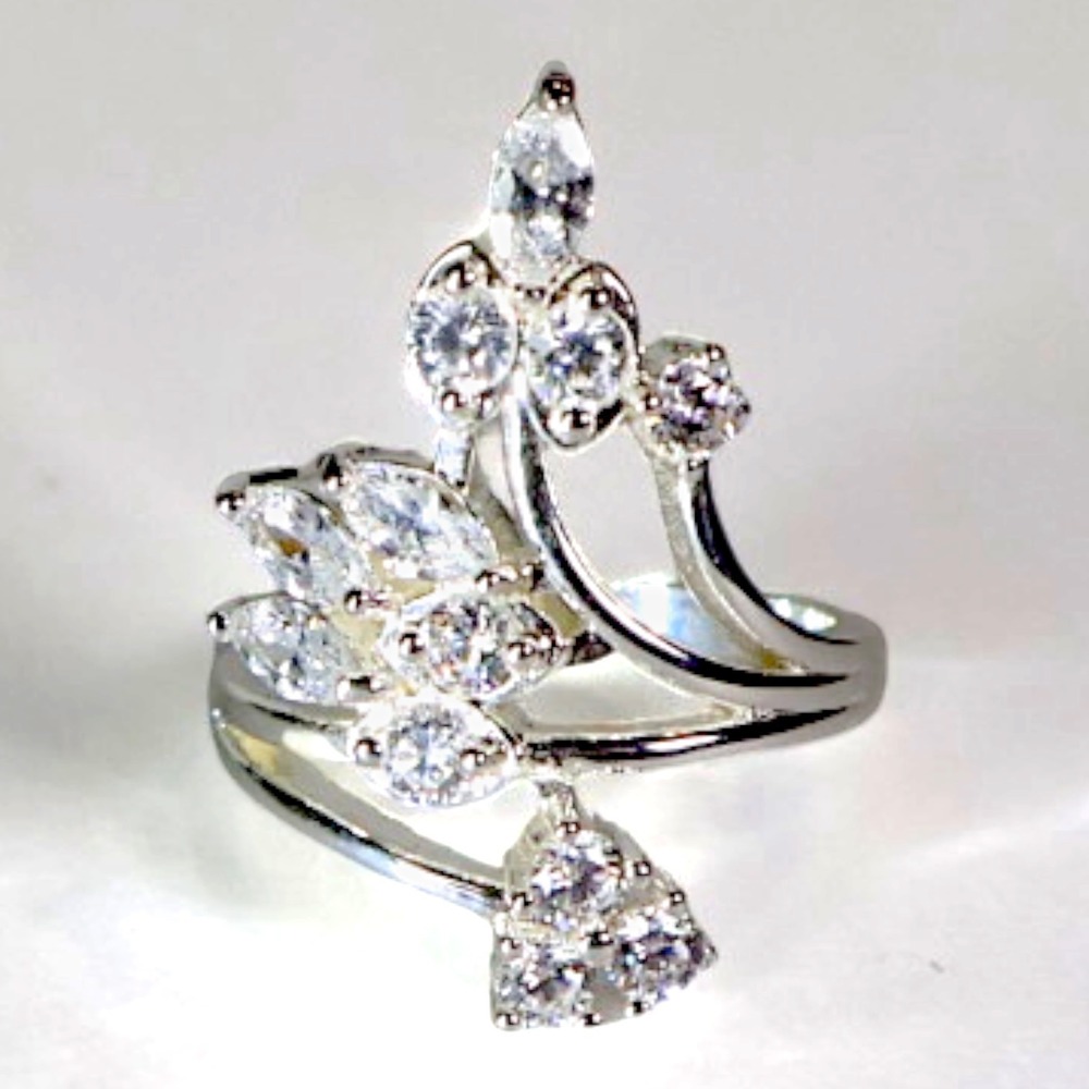 Swarovski Crystal Sterling Silver Overlay Cluster Statement Ring Size 8 New